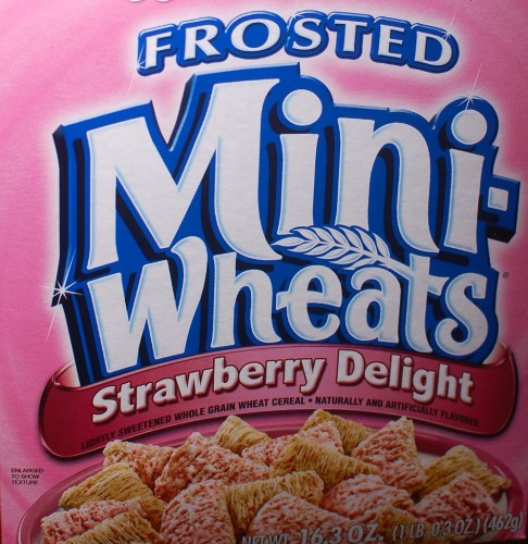 Strawberry Delight Frosted Mini-Wheats dsc_4760