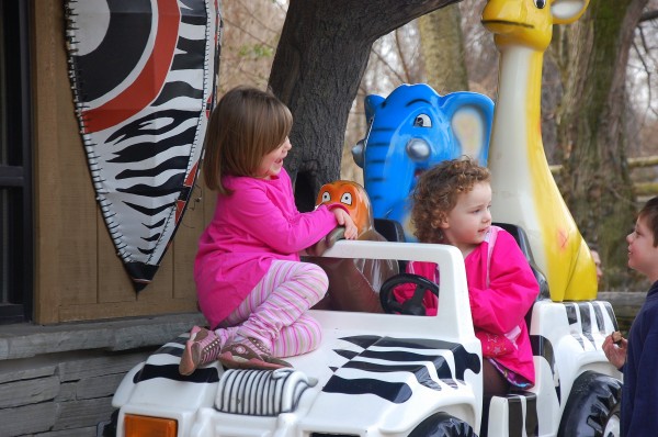 Katie and Natalie at the zoo